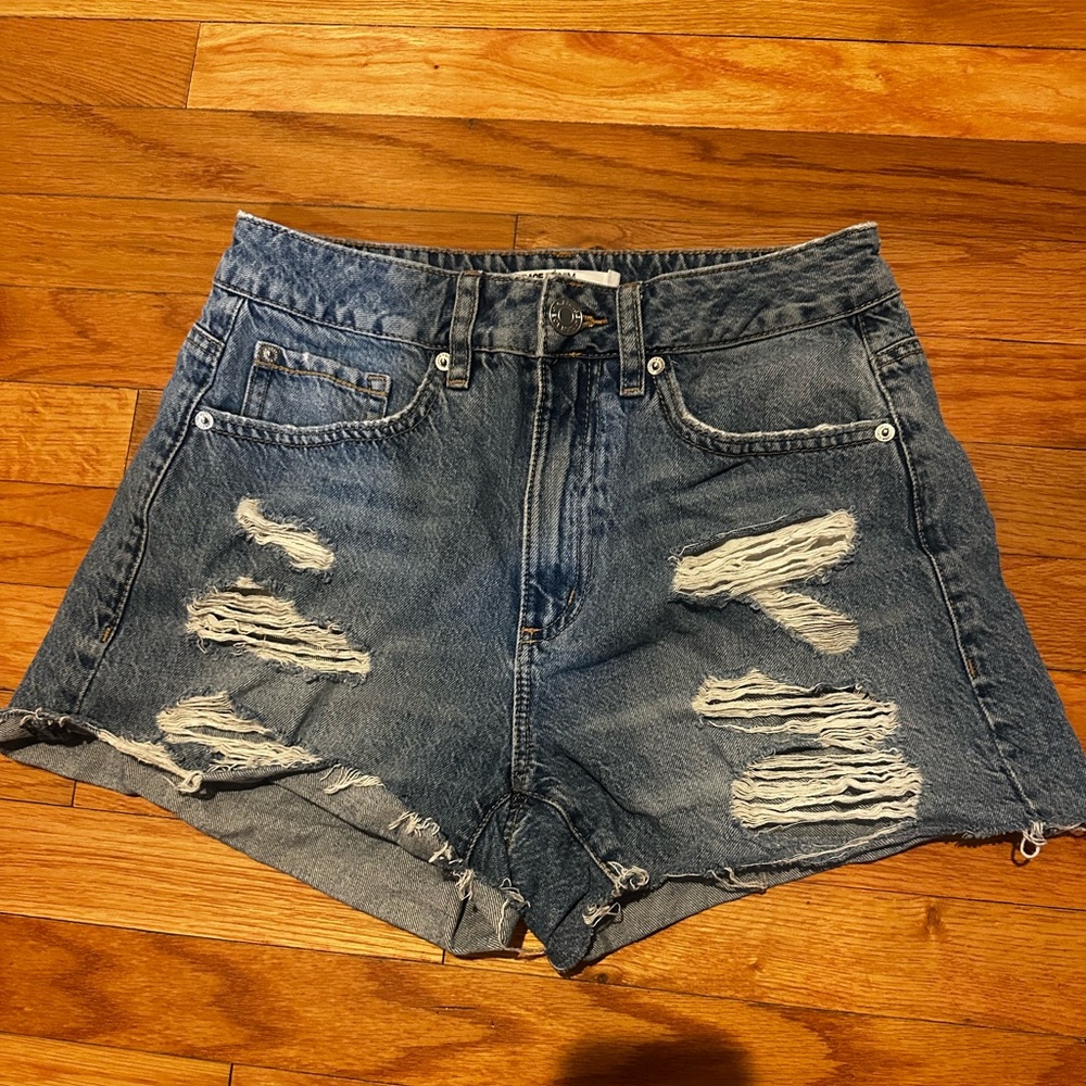 Garage Denim Mom Shorts Sz 5/27 Medium‎ Wash Distressed High Rise Festival
